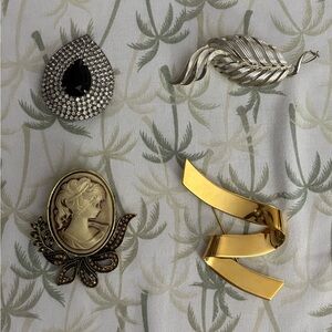 BROOCH bundle #1